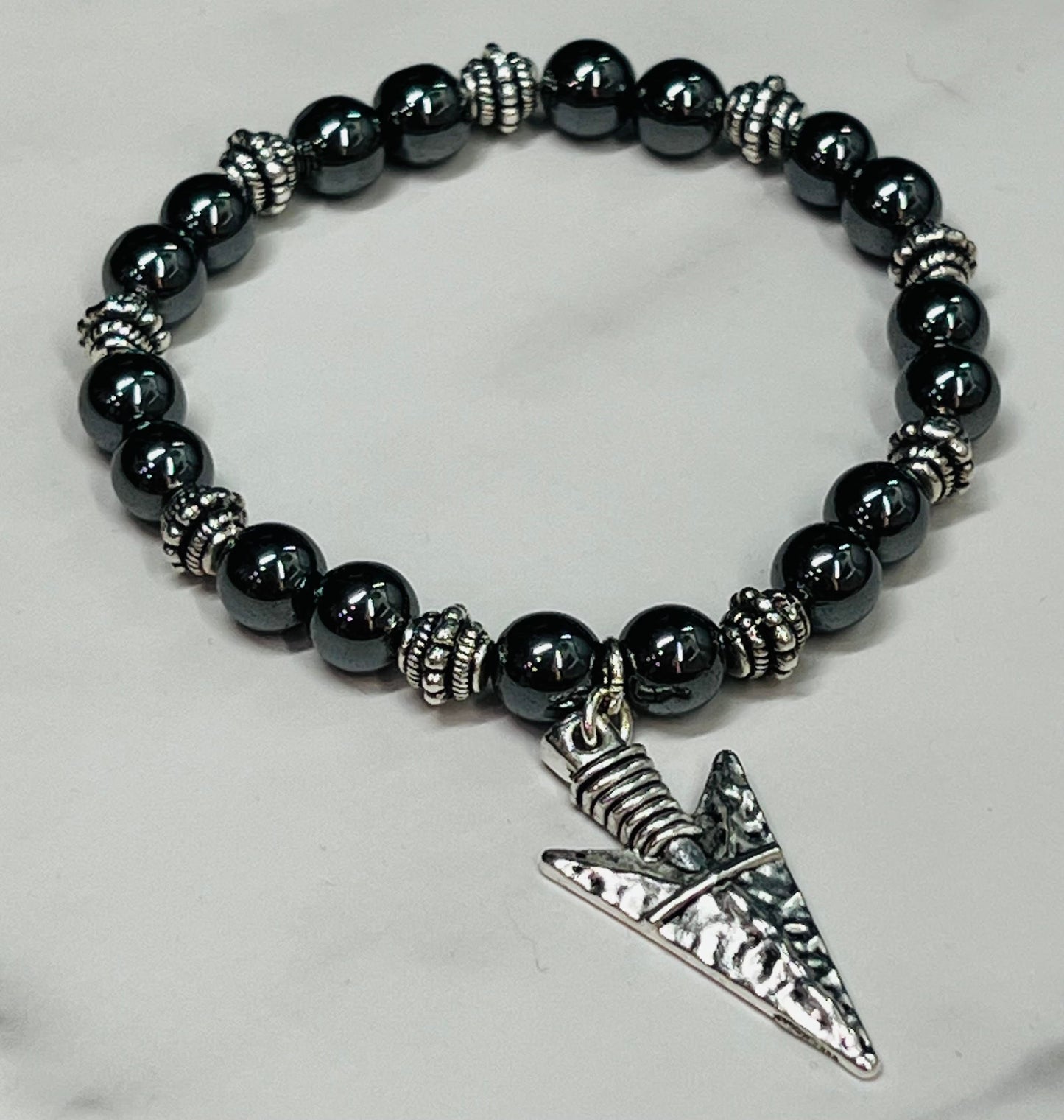 Men's Arrowhead Hematatite Beaded Bracelet, Black and Silver Bead, Unisex Gemstone Jewelry, Gift Idea, Native American, Good Luck Charm